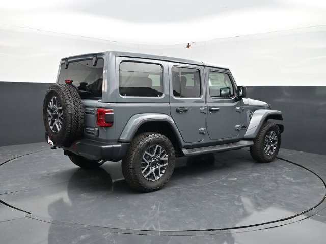 New 2026 Jeep Wrangler Unlimited Sahara AWD/4WD image 9