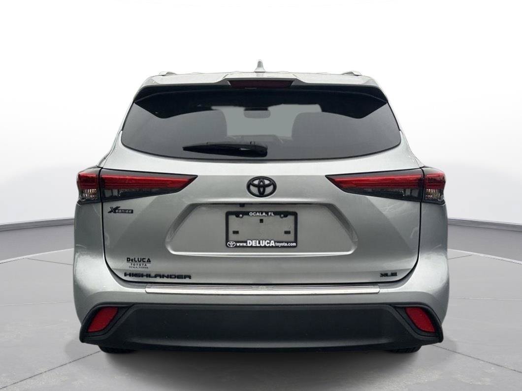 Used 2023 Toyota Highlander XLE FWD image 57
