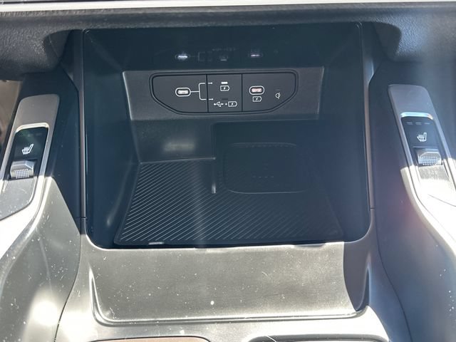 Used 2025 Kia Sorento S AWD/4WD image 33