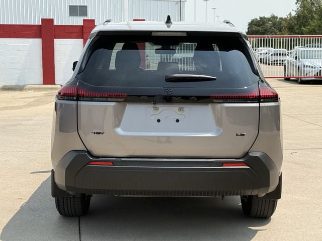 Used 2026 Toyota RAV4 LE FWD image 5