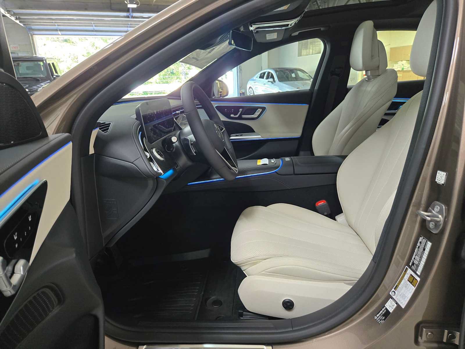 New 2027 Mercedes-Benz E 350 4MATIC Sedan image 20
