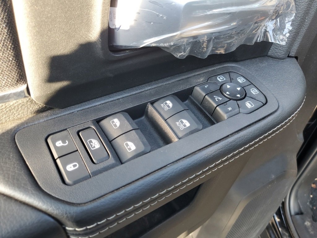 Used 2025 RAM 2500 Big Horn image 9