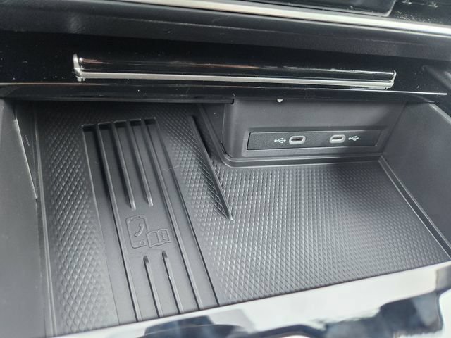 New 2026 Volkswagen Atlas Cross Sport SE AWD/4WD image 32