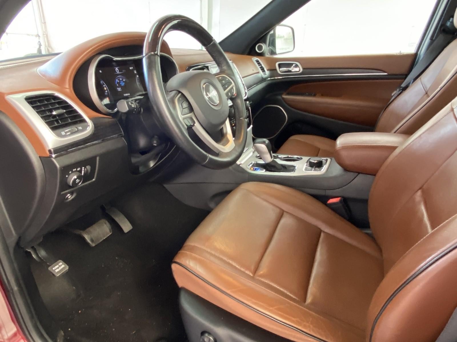 Used 2019 Jeep Grand Cherokee Summit AWD/4WD image 22