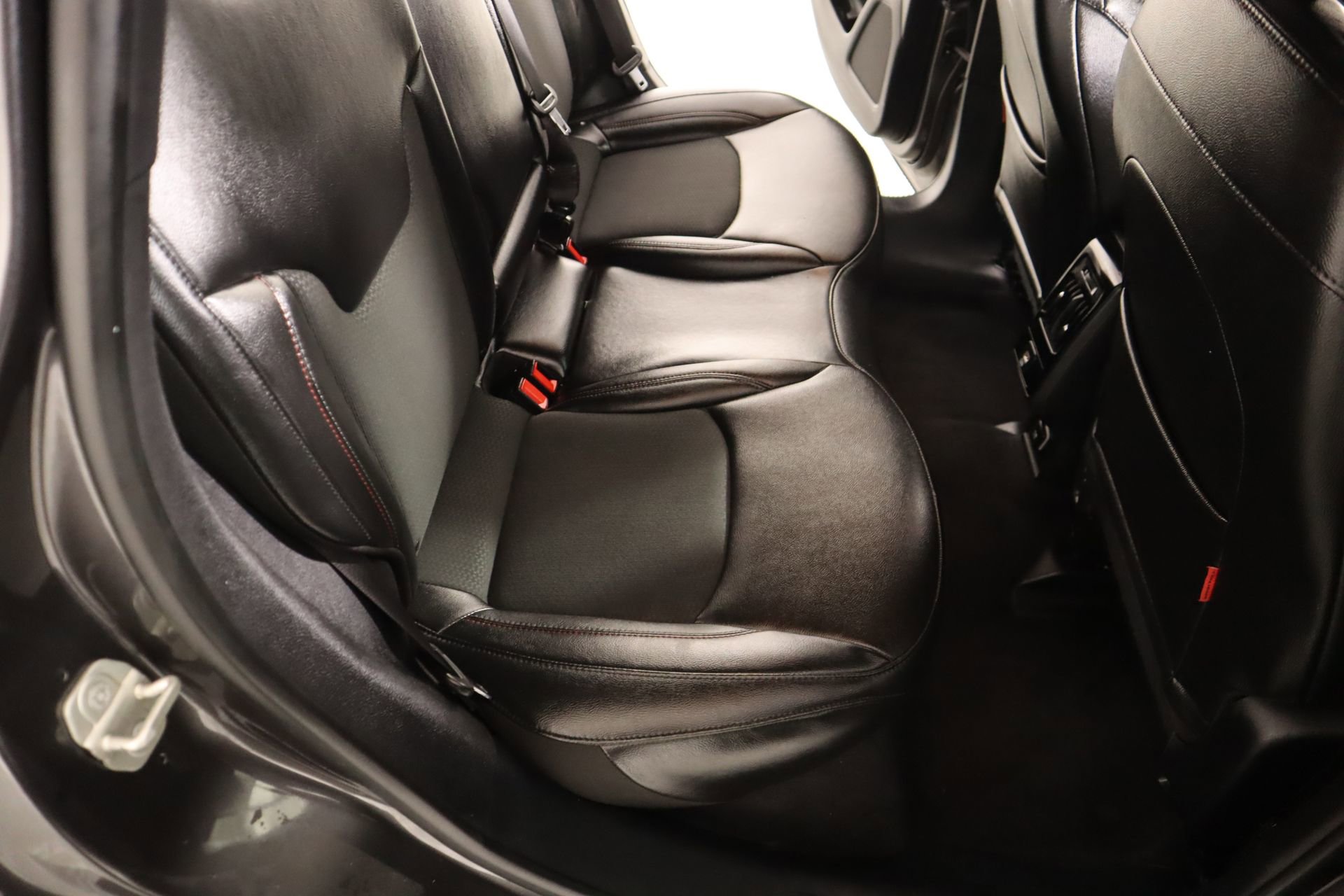 Used 2023 Jeep Compass Trailhawk image 13