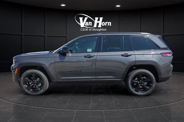 New 2025 Jeep Grand Cherokee Limited w/ Black Appearance Package image 13