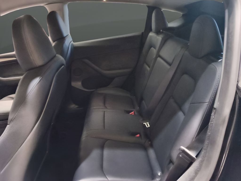 Used 2023 Tesla Model Y Long Range AWD/4WD image 27