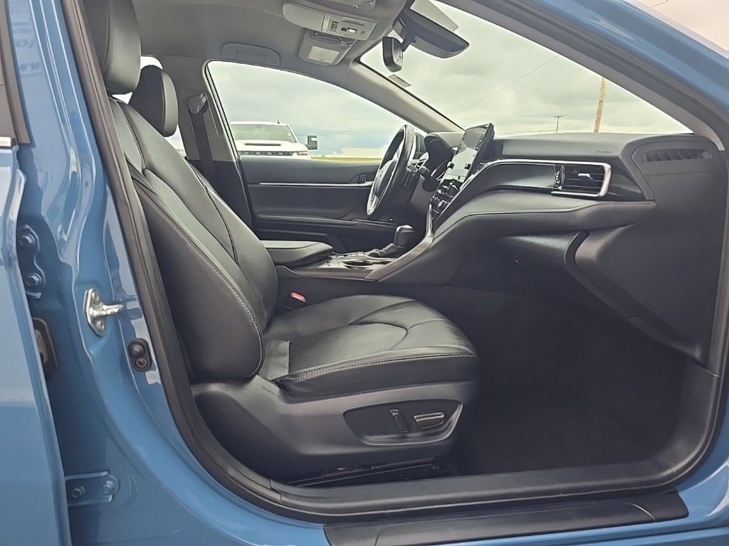 Used 2023 Toyota Camry XSE image 22