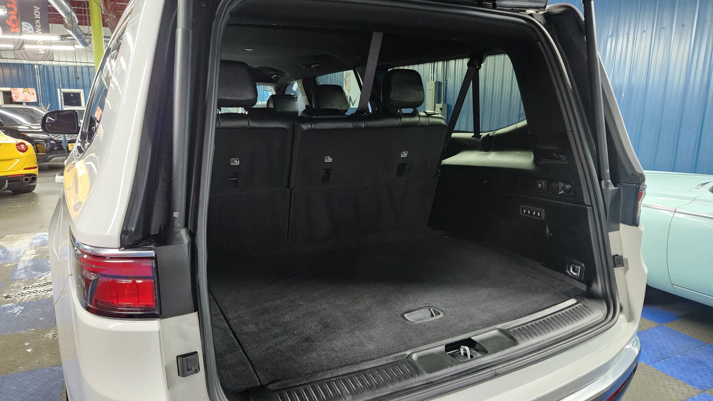 Used 2023 Jeep Wagoneer L Series II image 79