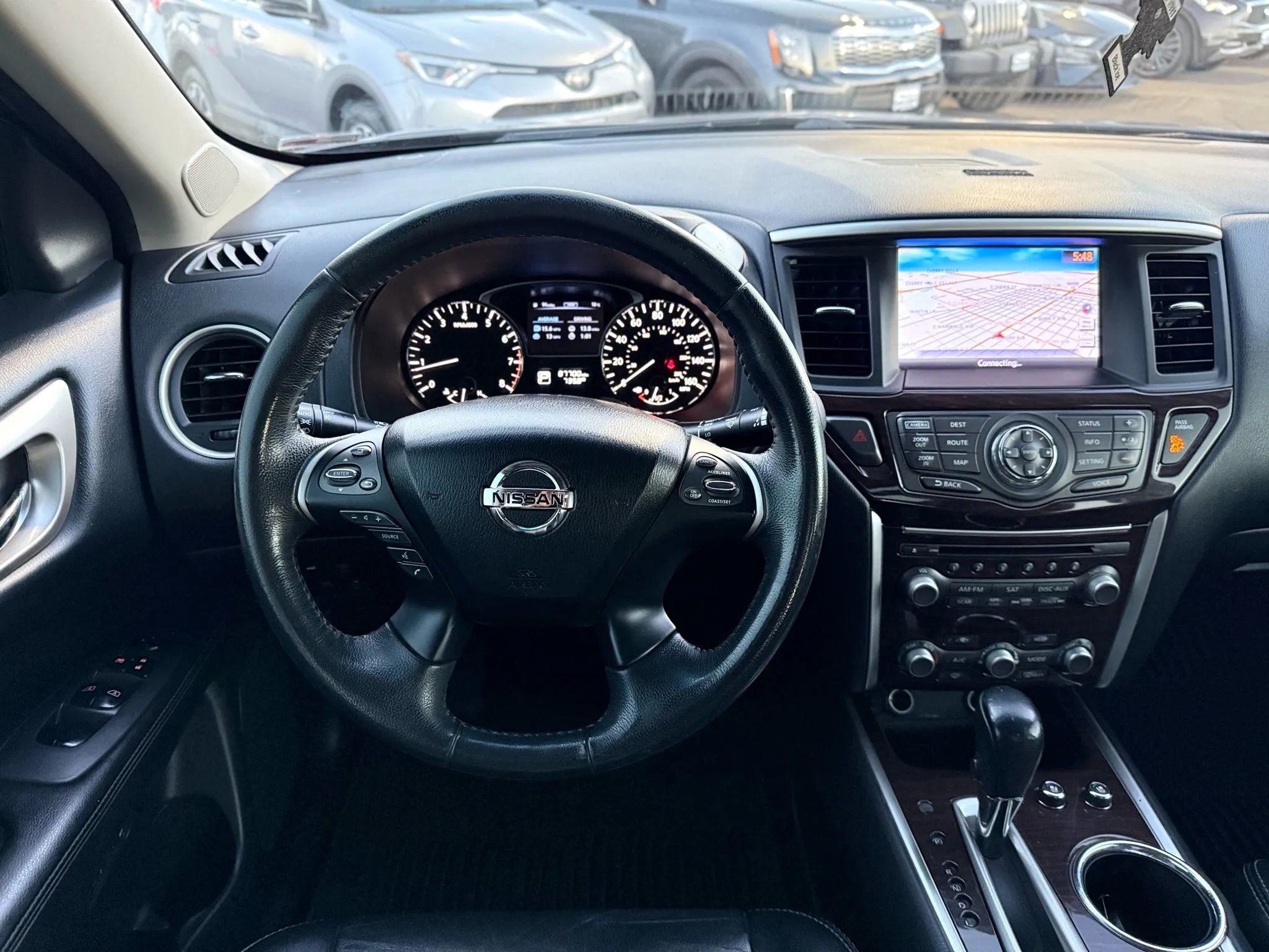 Used 2014 Nissan Pathfinder Platinum w/ Platinum Premium Package image 27