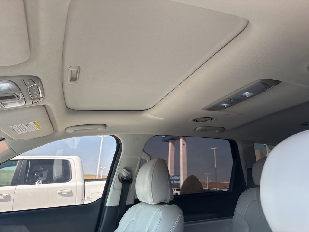 Used 2020 Kia Telluride S w/ S 8 Passenger Seating Package image 10