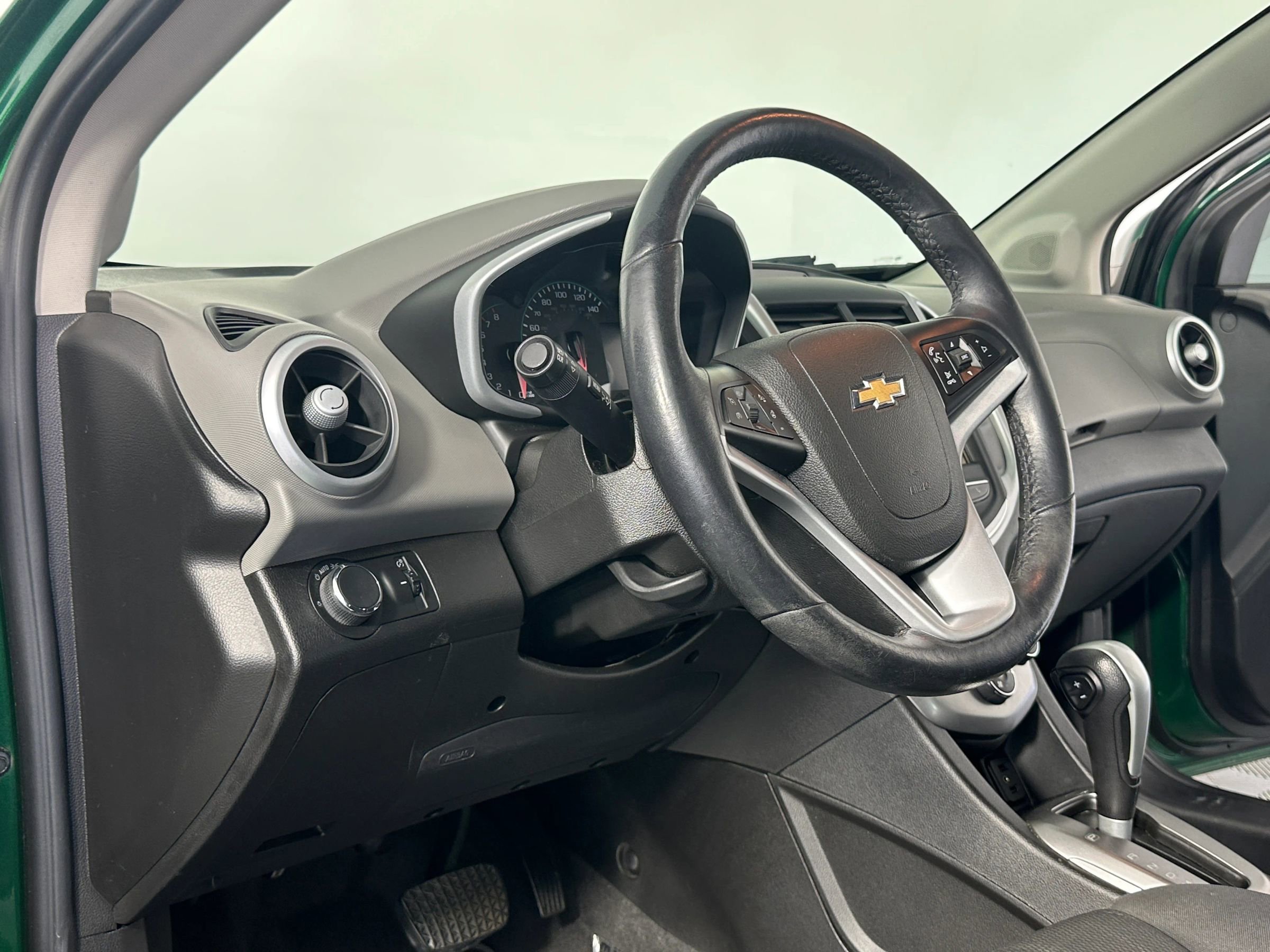 Used 2018 Chevrolet Sonic LT w/ Convenience Package image 31