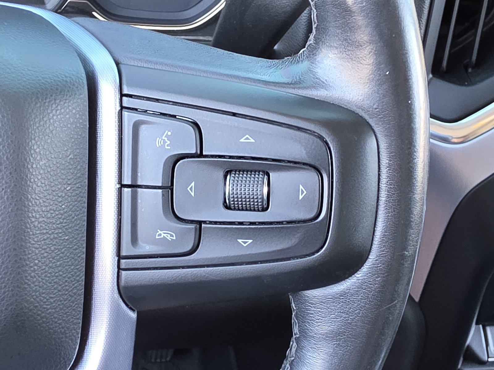 Used 2019 GMC Sierra 1500 SLT w/ SLT Premium Plus Package RWD image 25