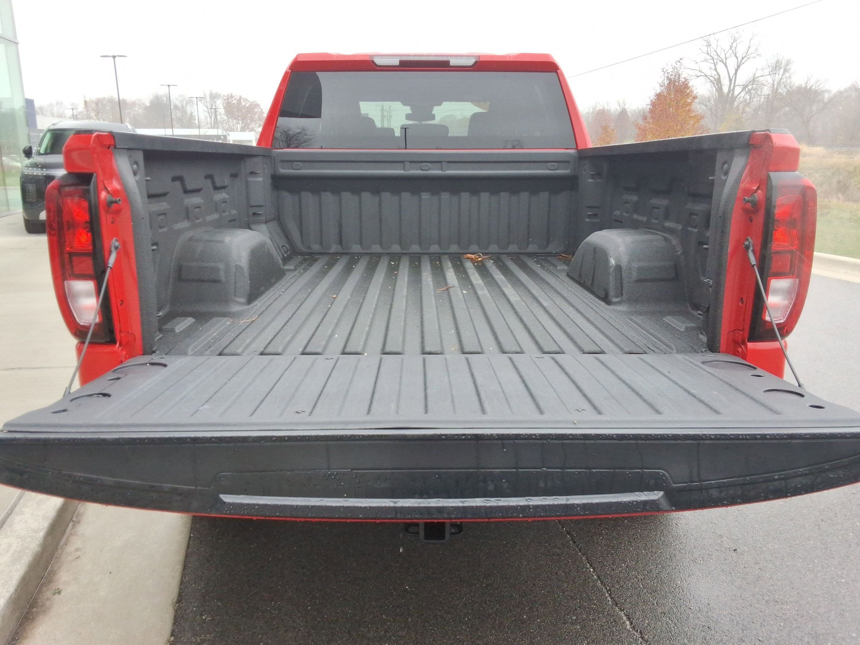 Used 2025 GMC Sierra 1500 Elevation w/ LPO, Elevation Black Package image 30