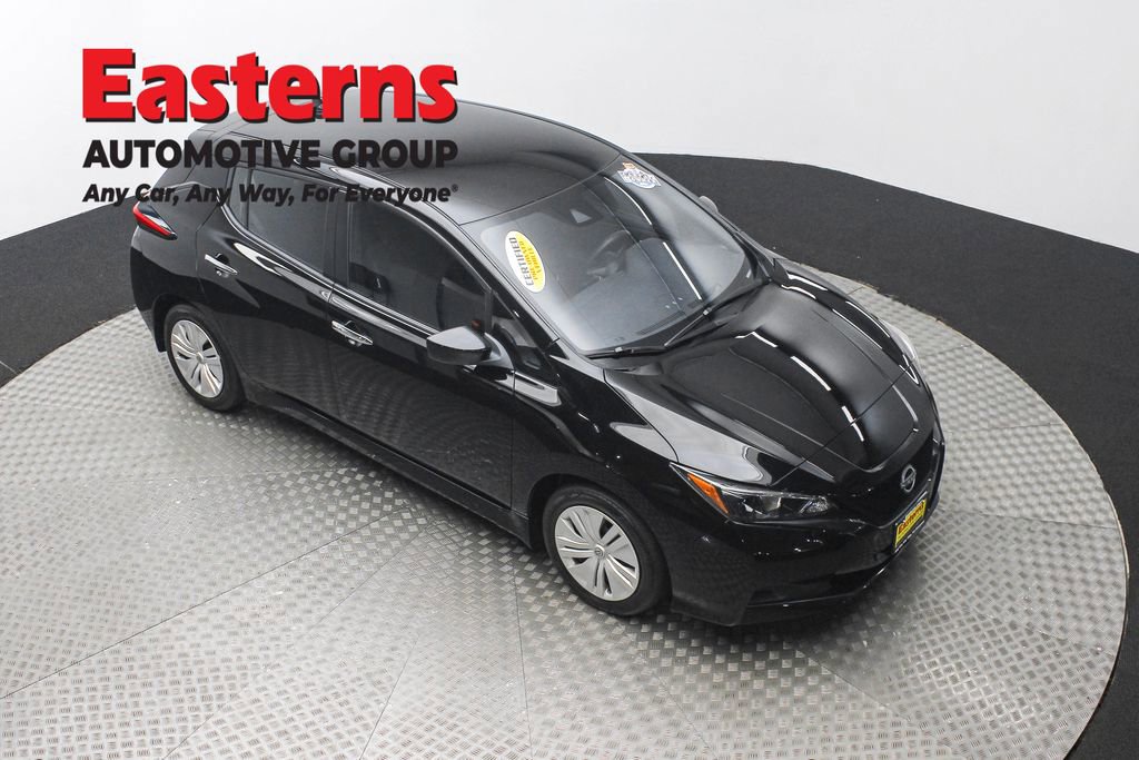 Used 2023 Nissan Leaf S image 3