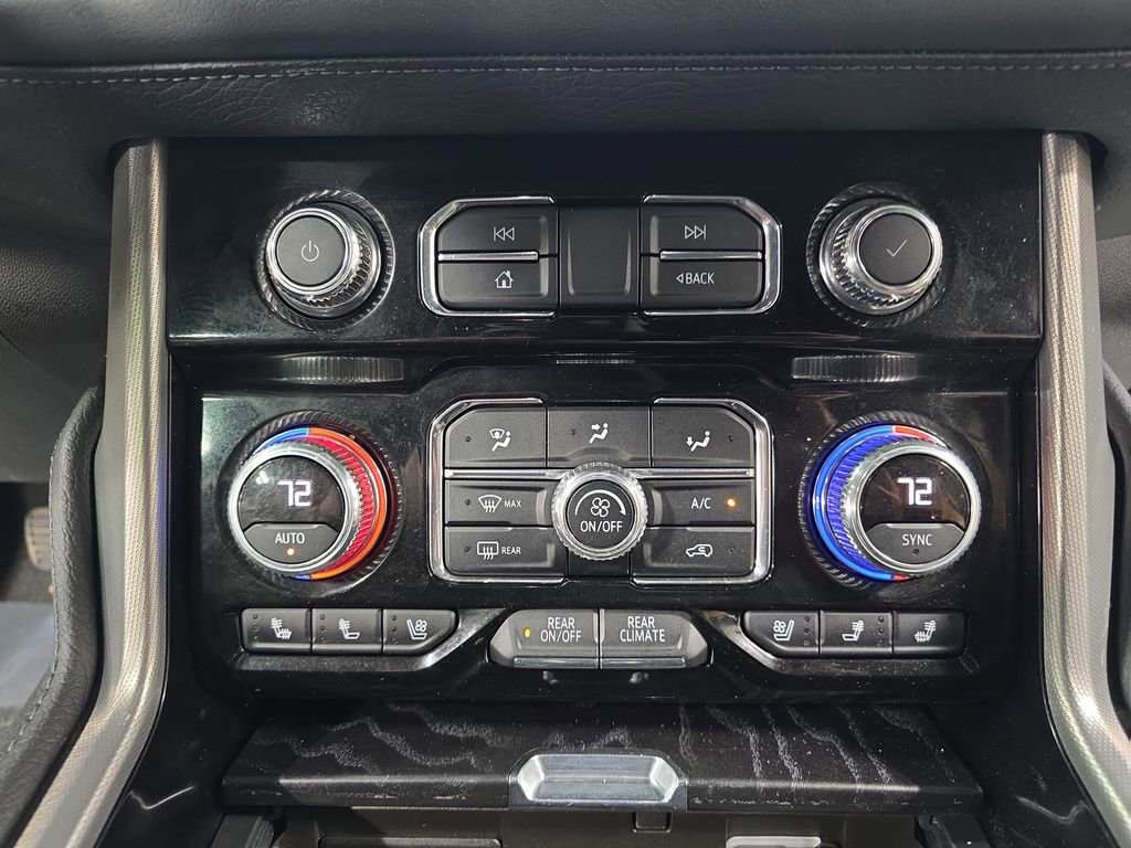 Used 2022 GMC Yukon XL Denali image 23