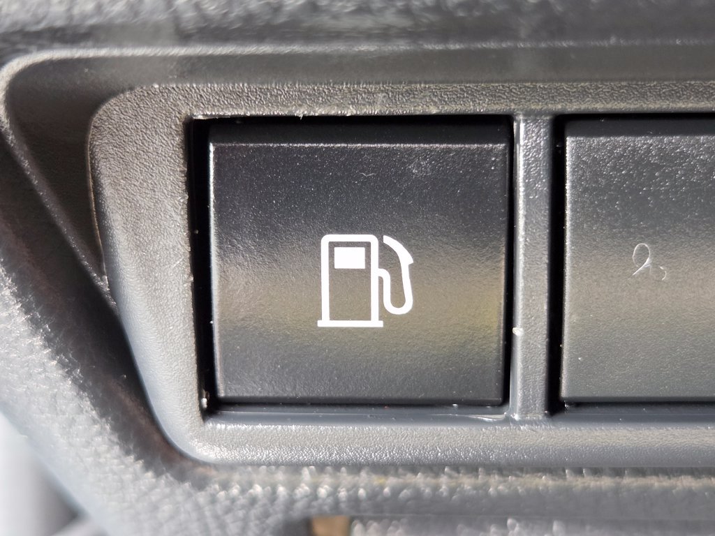 Used 2023 Toyota Prius XLE AWD/4WD image 10