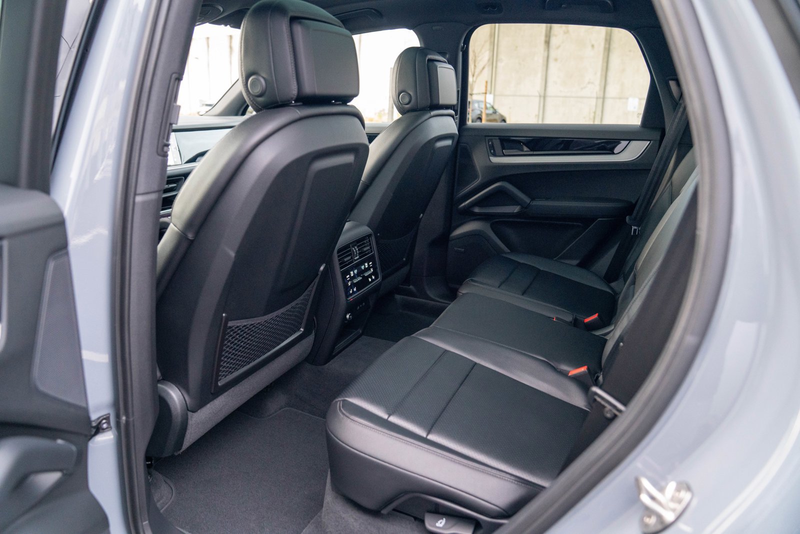 Certified 2026 Porsche Cayenne AWD/4WD image 21