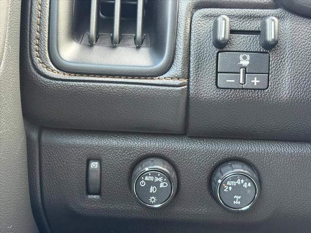 Certified 2022 GMC Canyon AT4 w/ Trailering Package image 17