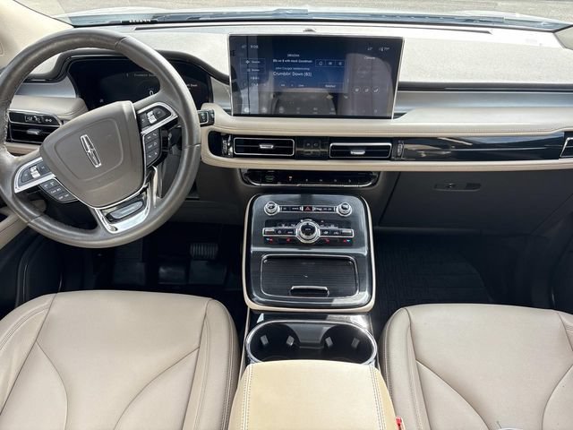 Certified 2022 Lincoln Nautilus AWD w/ Premium Package image 16