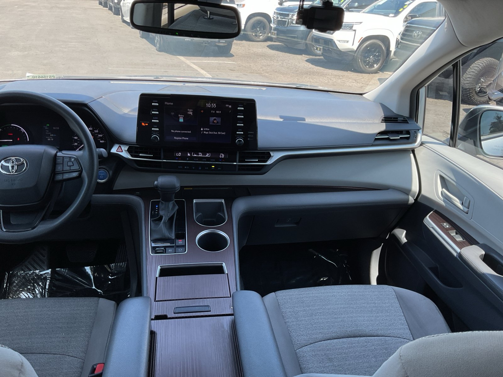 Used 2023 Toyota Sienna LE w/ LE Plus Package FWD image 16