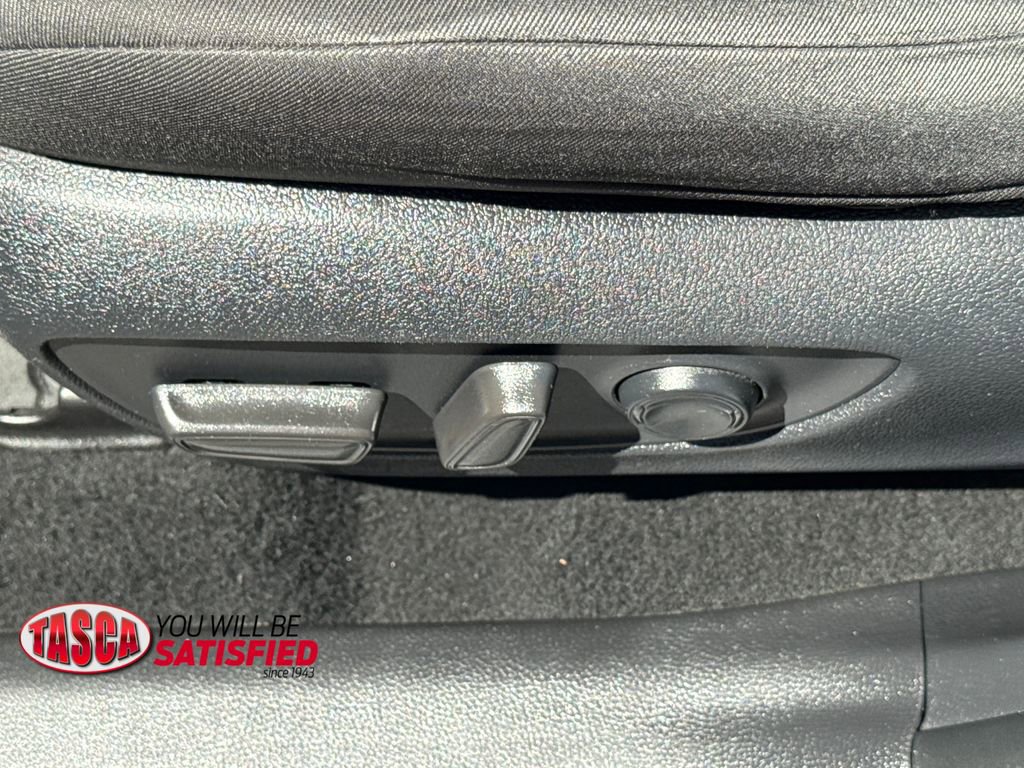 Used 2022 Toyota RAV4 XLE w/ Convenience Package AWD/4WD image 47