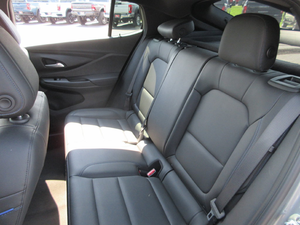 Used 2025 Buick Envista Sport Touring FWD image 18