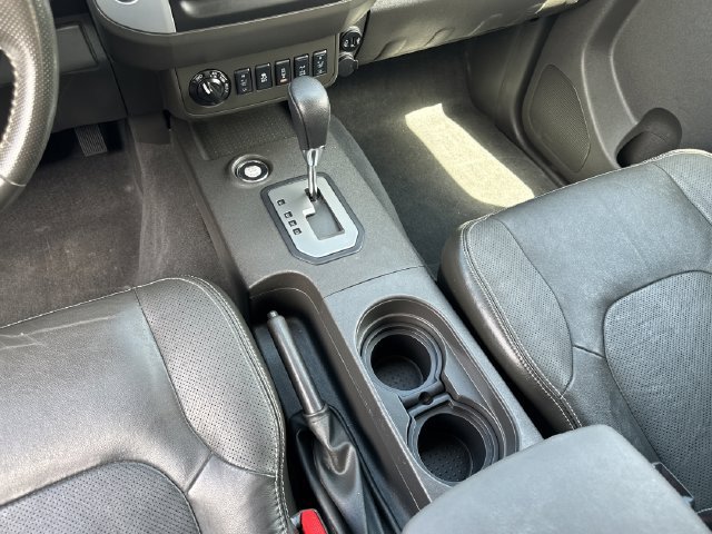 Used 2020 Nissan Frontier PRO-4X w/ Pro-4x Utility Package AWD/4WD image 18