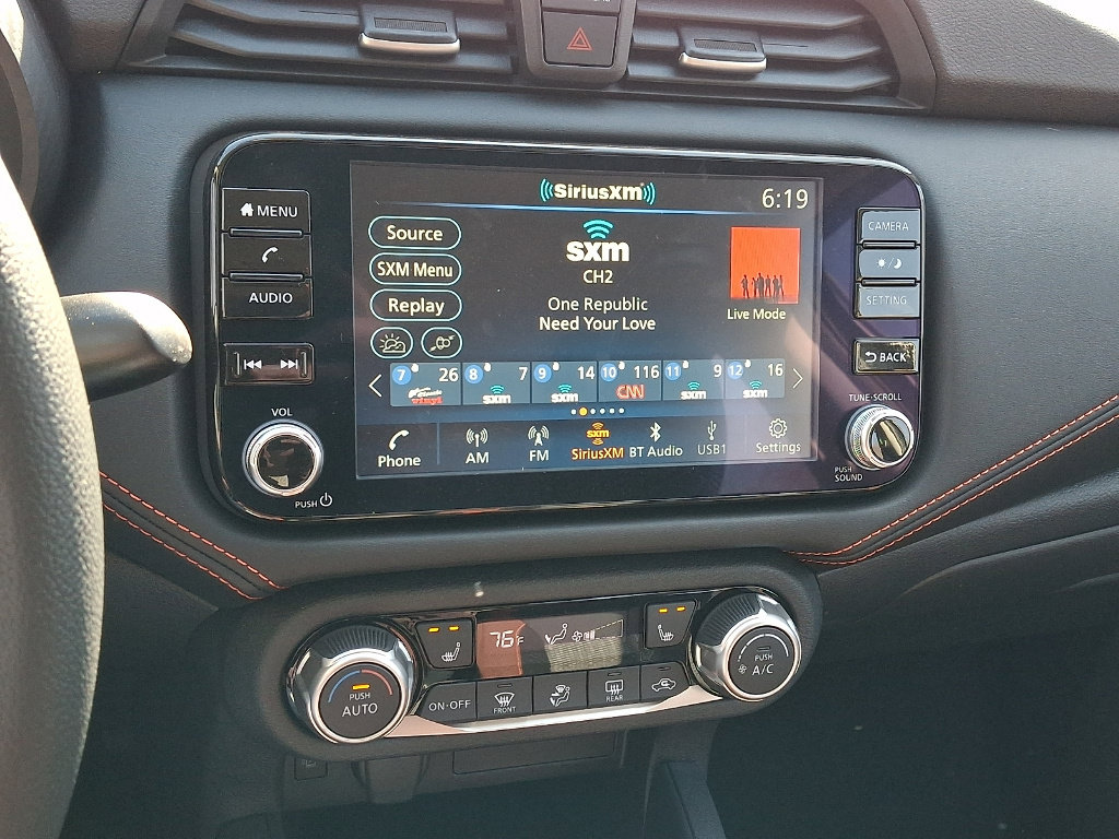 New 2025 Nissan Versa SR FWD image 8