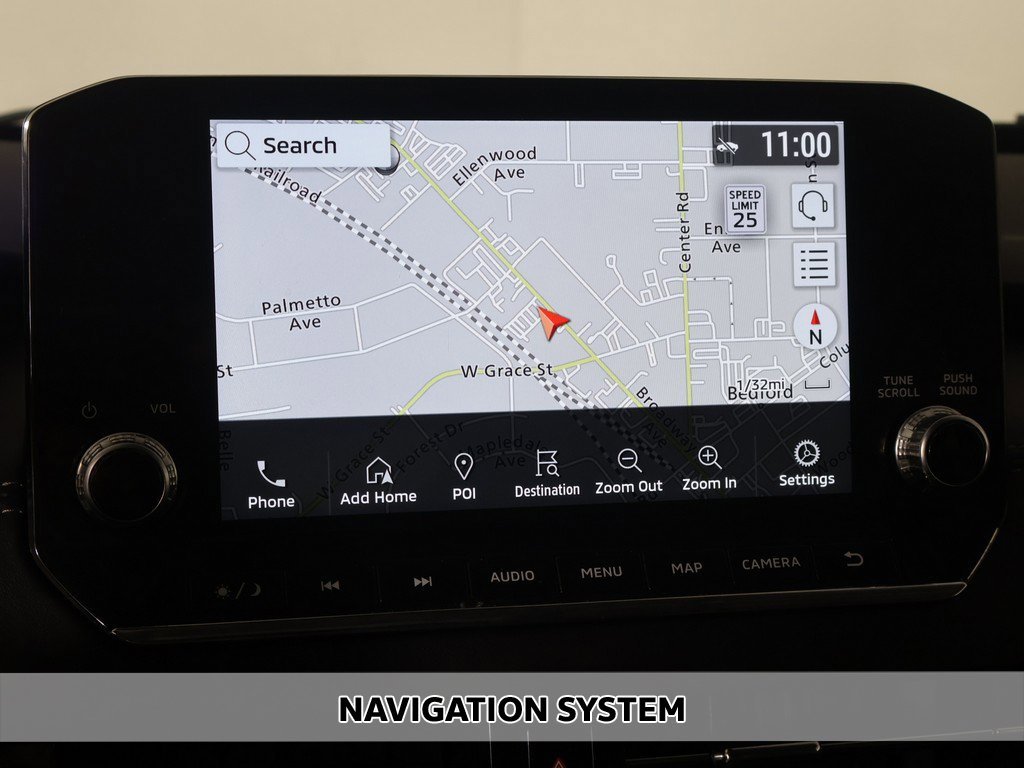 Used 2024 Mitsubishi Outlander SE image 3