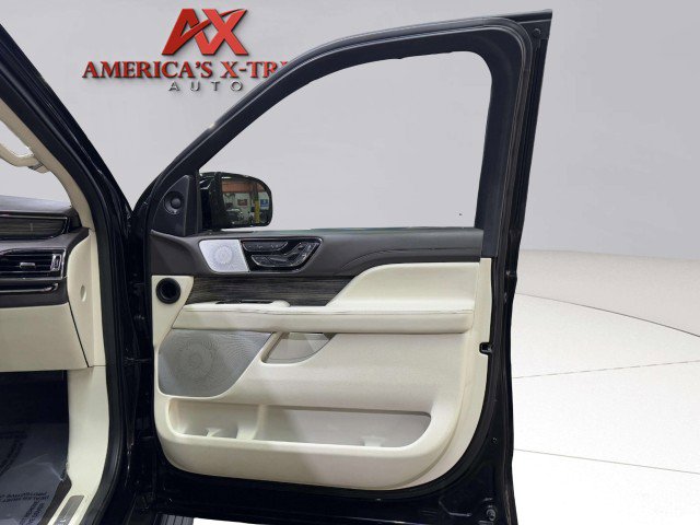 Used 2020 Lincoln Navigator L Black Label w/ Cargo Convenience Package image 63