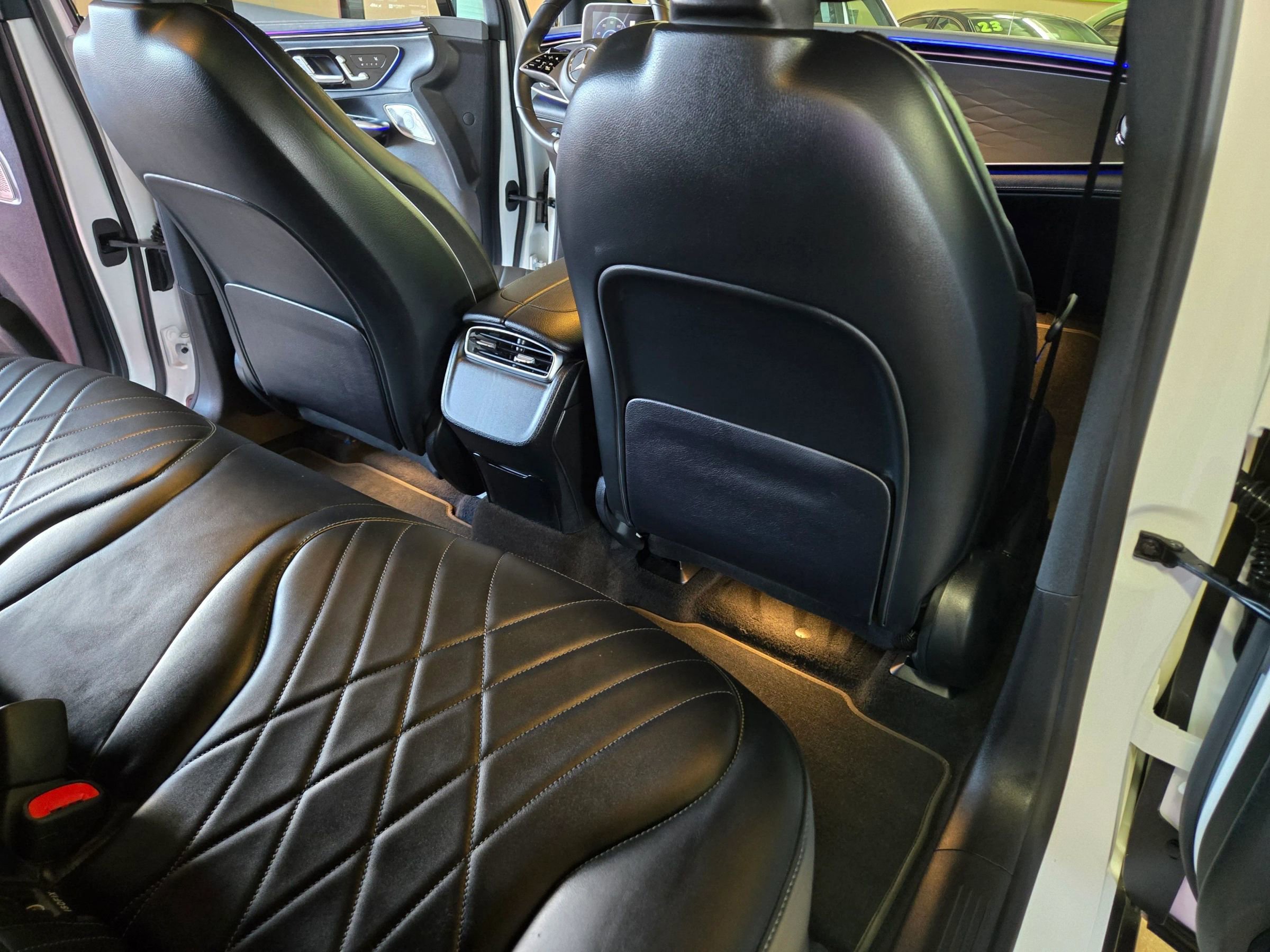 Used 2023 Mercedes-Benz EQE 500 4MATIC SUV image 66