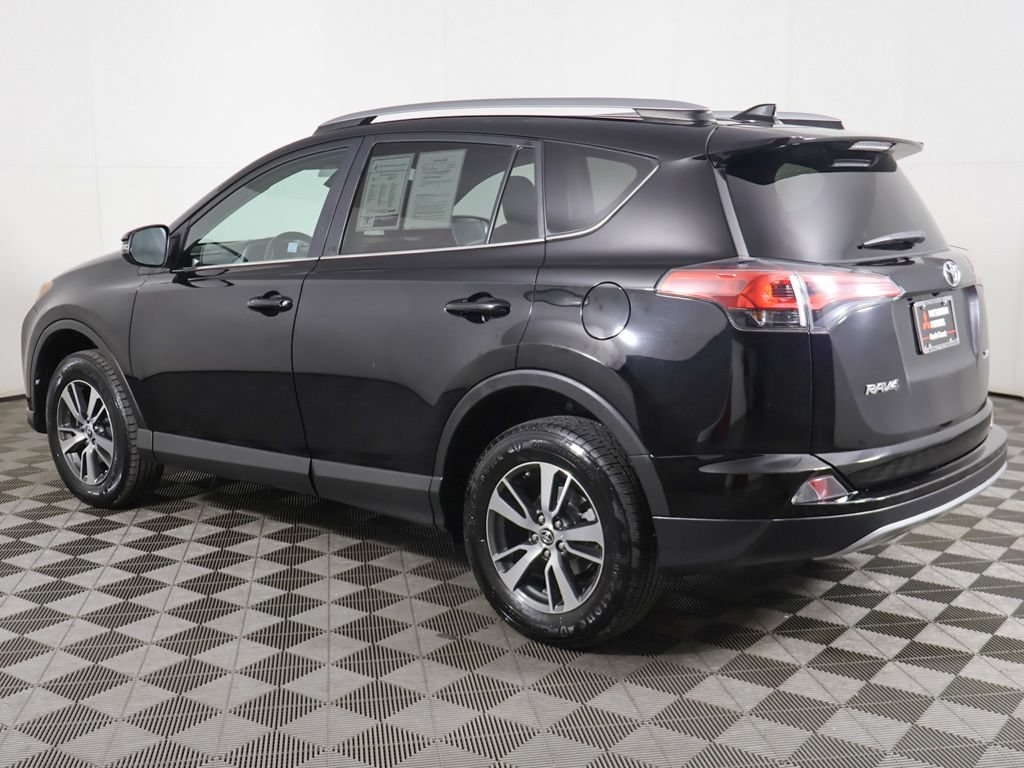 Used 2018 Toyota RAV4 XLE w/ Plus Extra Value Package FWD image 13