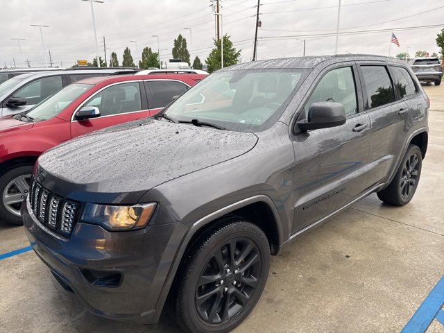 Used 2018 Jeep Grand Cherokee Altitude