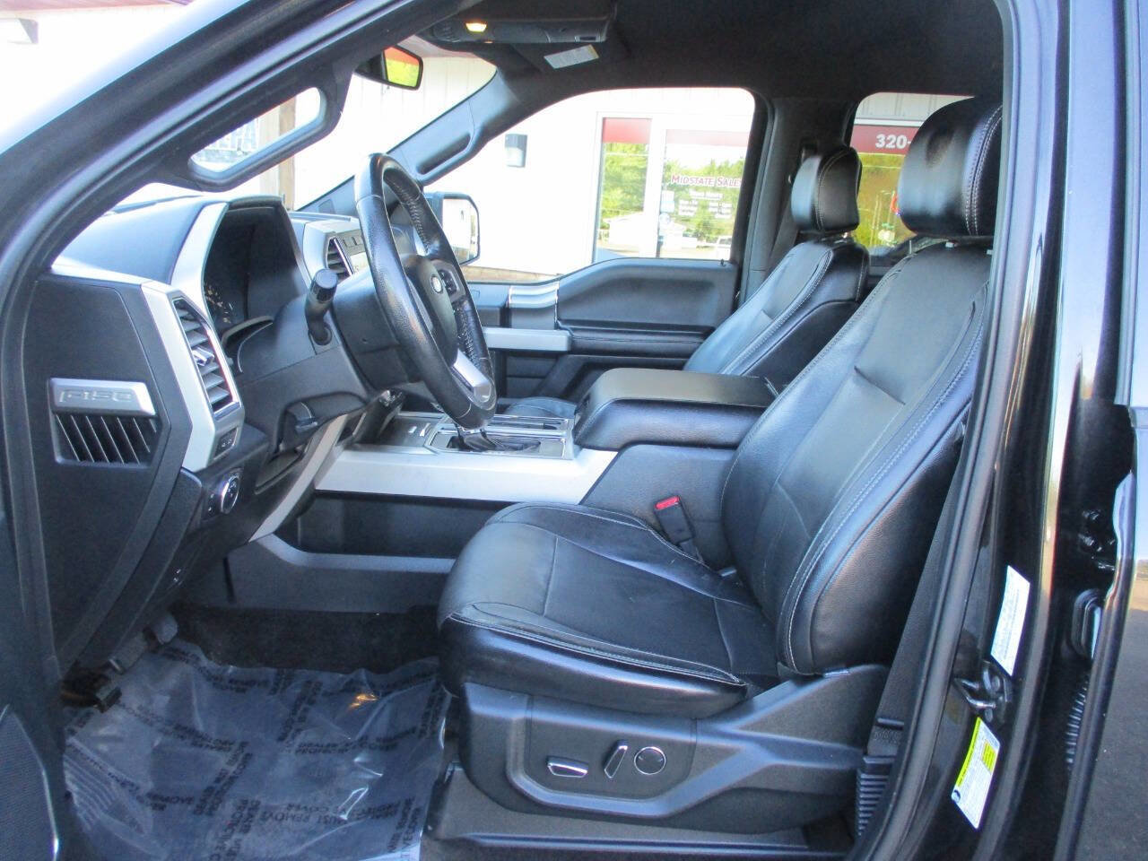 Used 2015 Ford F150 Lariat image 16