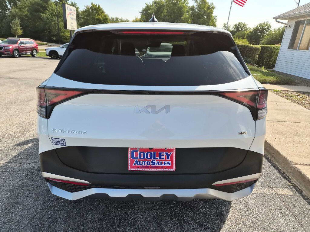 Used 2024 Kia Sportage LX image 4