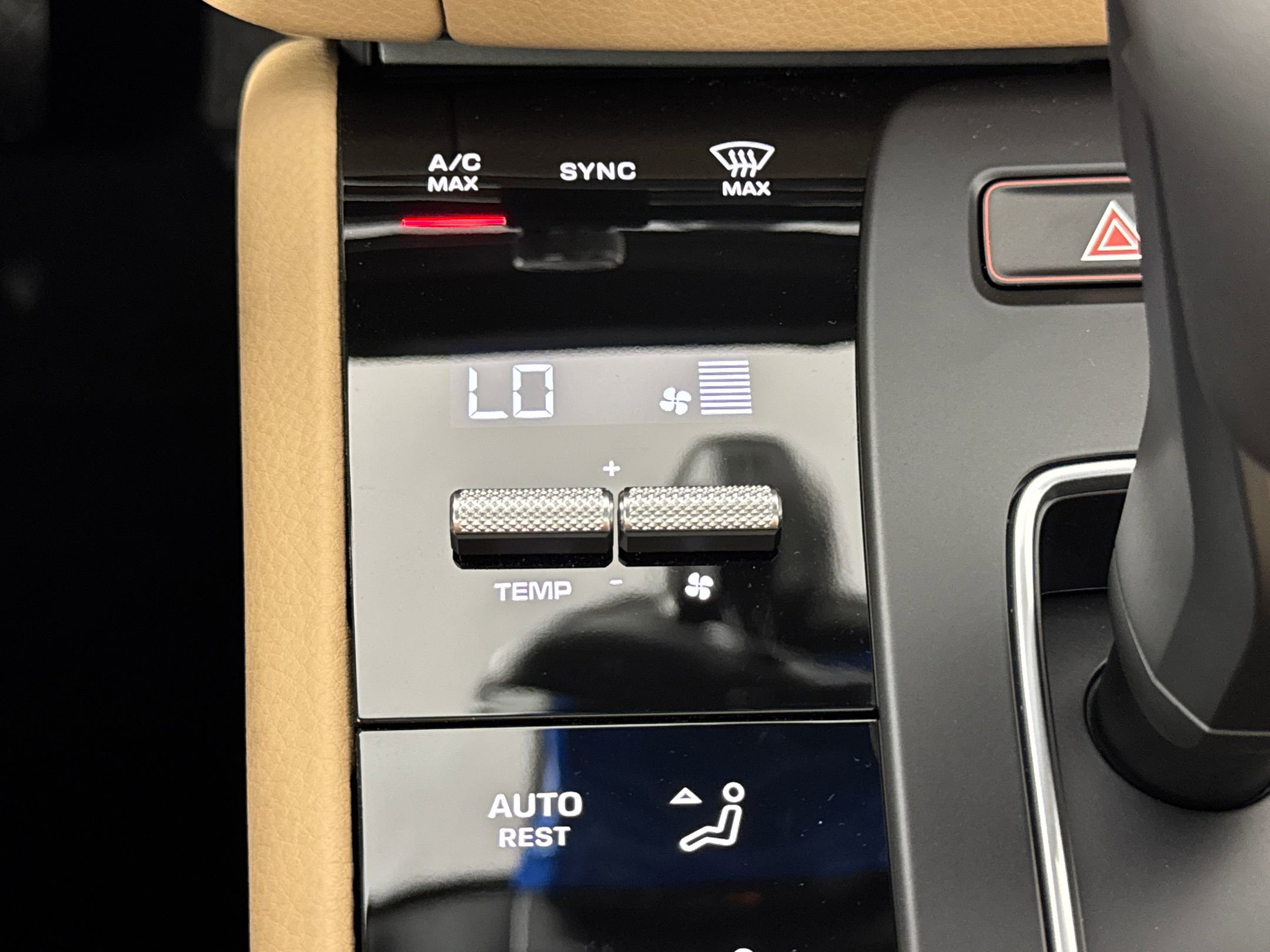 Certified 2026 Porsche Macan image 20