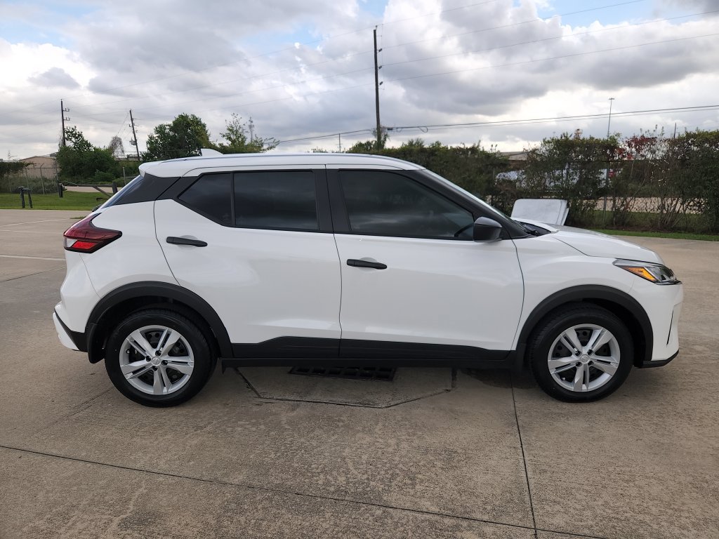 Used 2024 Nissan Kicks S FWD image 4