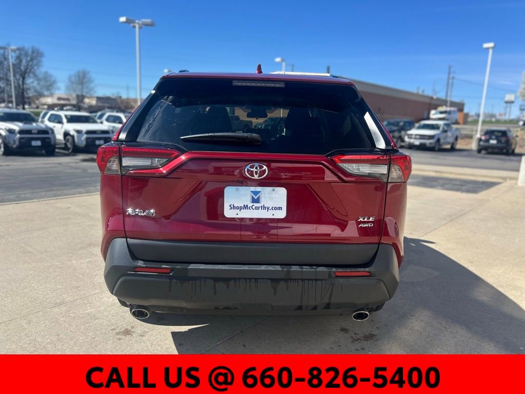 Used 2025 Toyota RAV4 XLE image 9