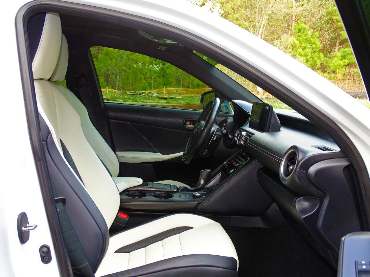 Used 2021 Lexus IS 350 F Sport w/ Navigation Package image 17