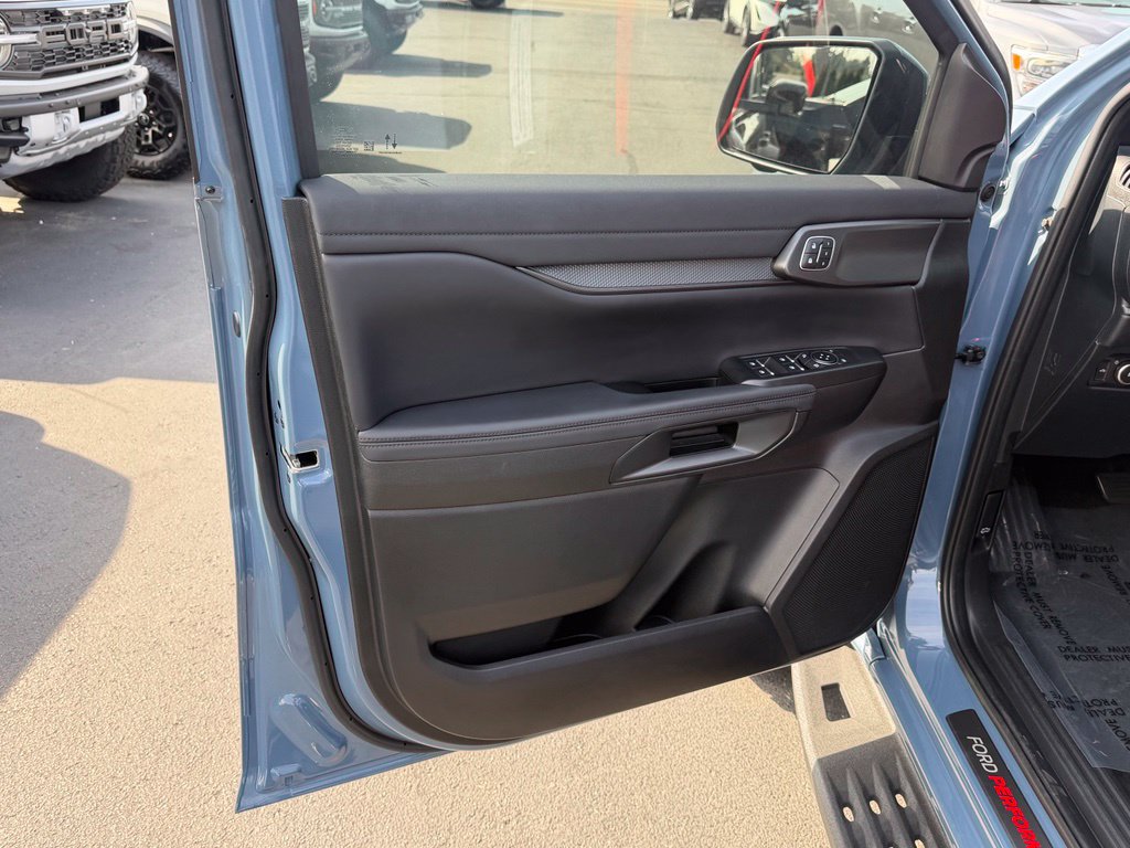 Certified 2025 Ford Ranger Raptor AWD/4WD image 9