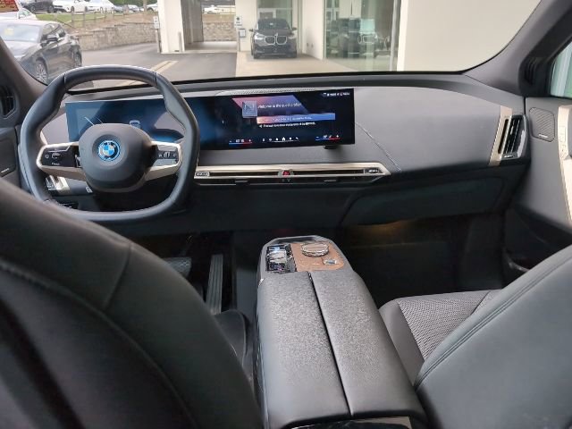 Used 2024 BMW iX xDrive50 w/ Premium Package image 22