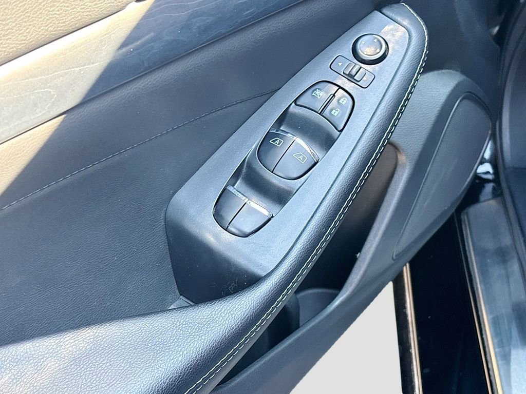 Used 2023 Nissan Maxima Platinum w/ Sport Mat Group image 18