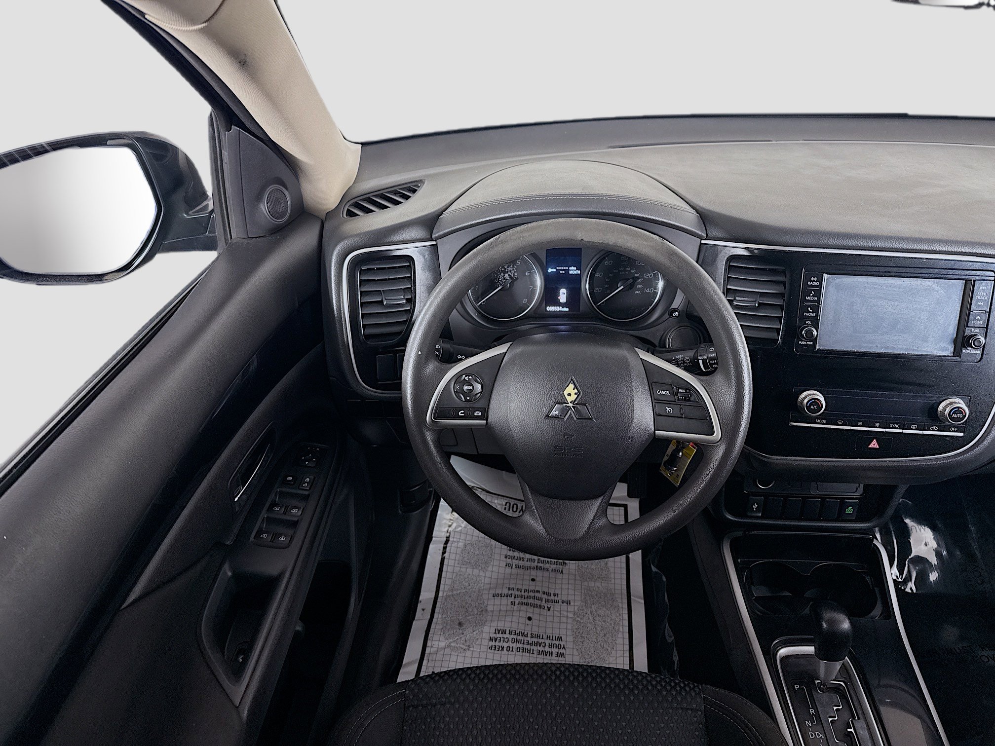 Used 2020 Mitsubishi Outlander ES FWD image 17