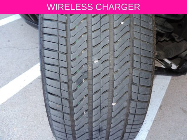 Certified 2022 Chevrolet Suburban RST w/ Luxury Package image 13