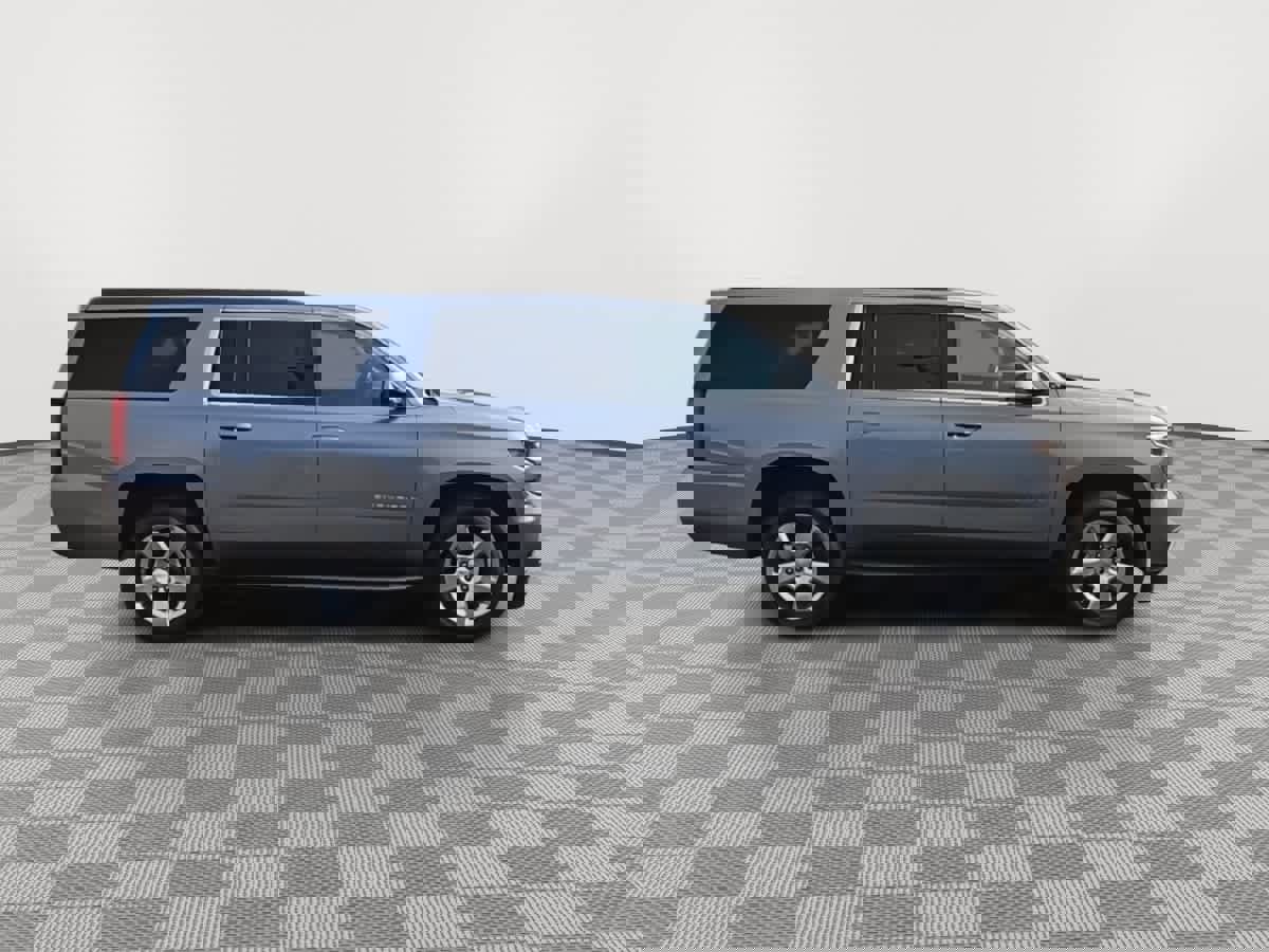 Used 2018 Chevrolet Suburban LS w/ Enhanced Driver Alert Package image 10