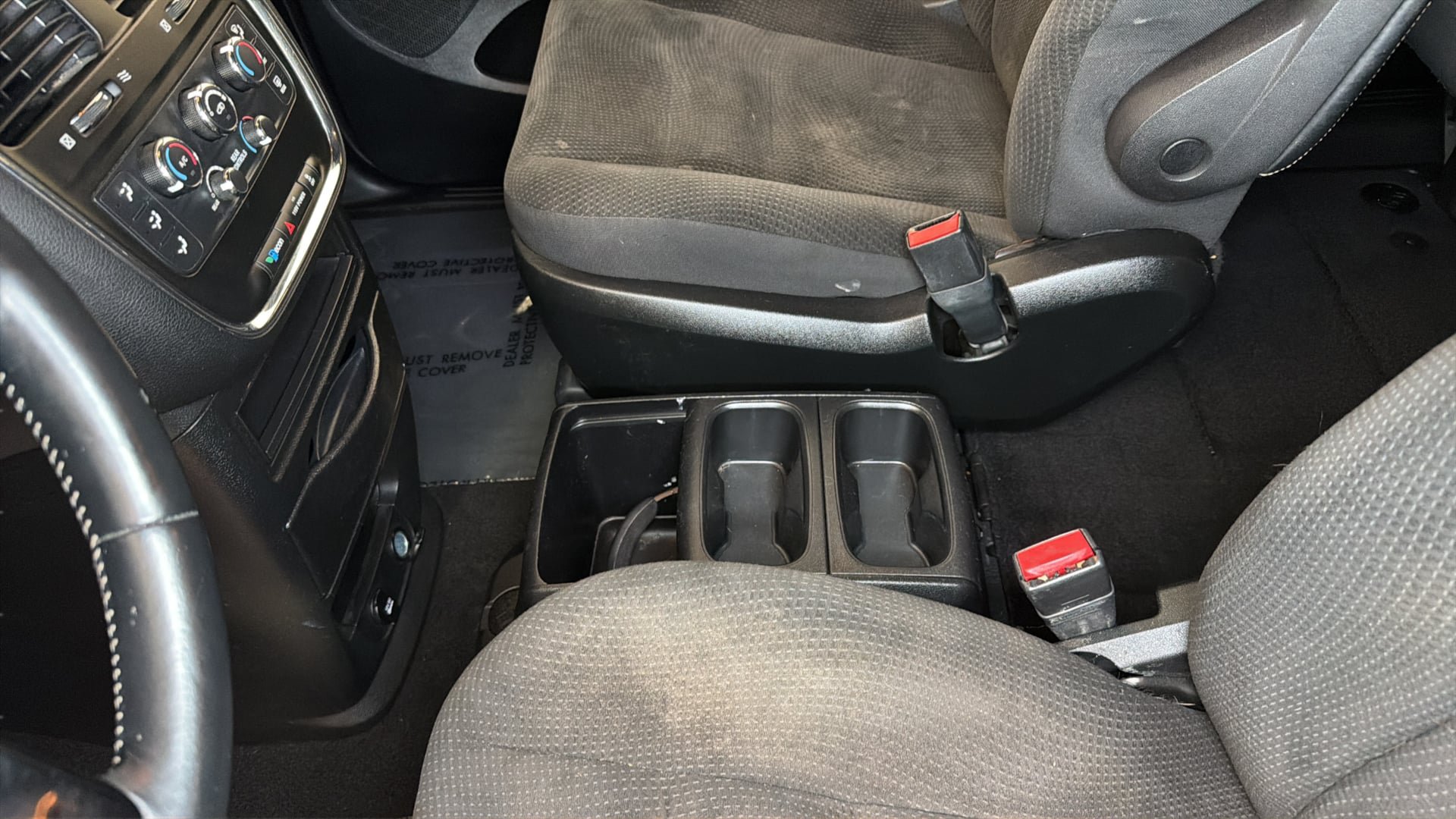 Used 2018 Dodge Grand Caravan SE FWD image 26