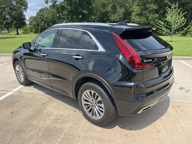 Certified 2025 Cadillac XT4 Premium Luxury FWD image 3