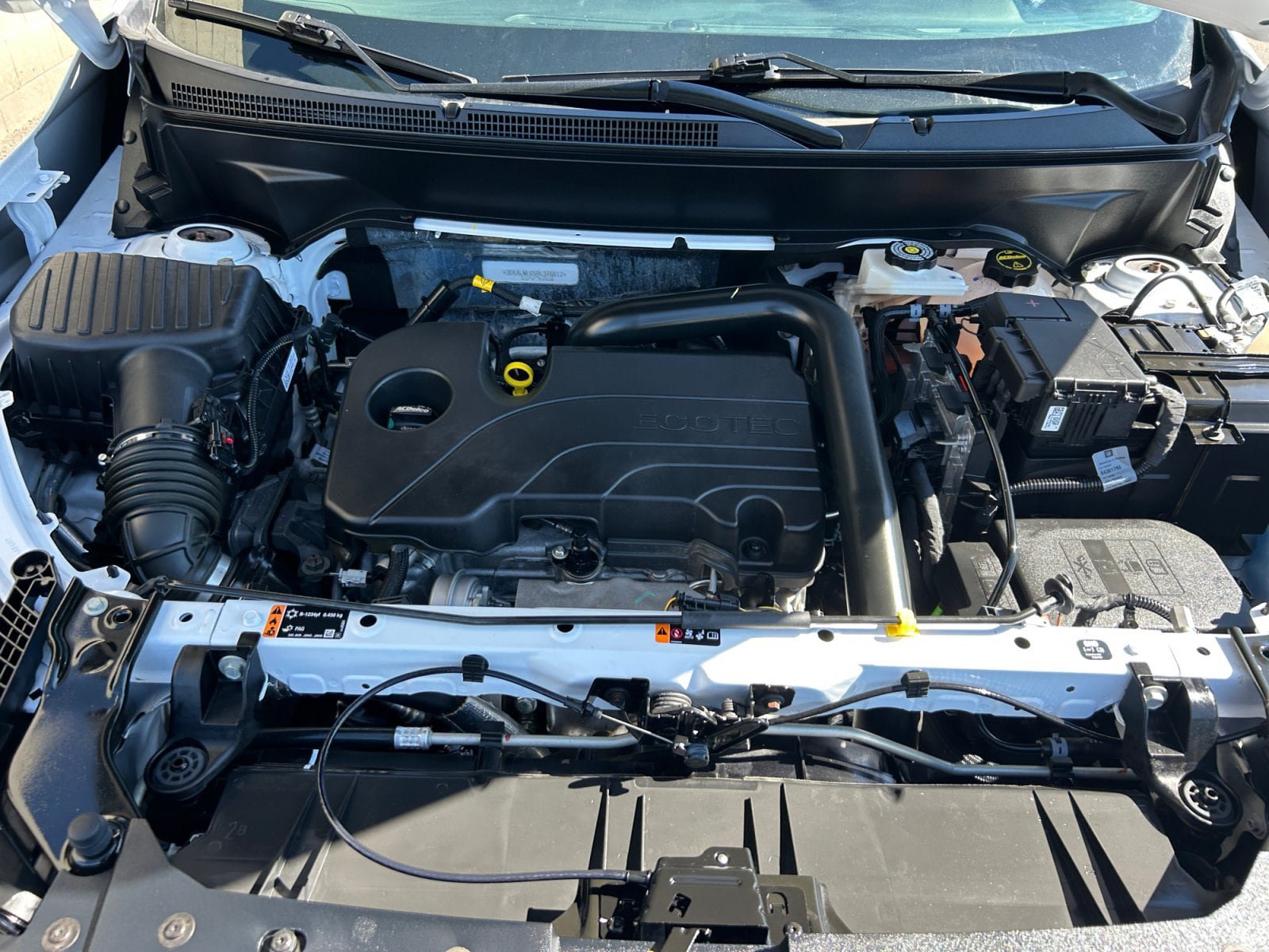 Used 2024 GMC Terrain SLE FWD image 34