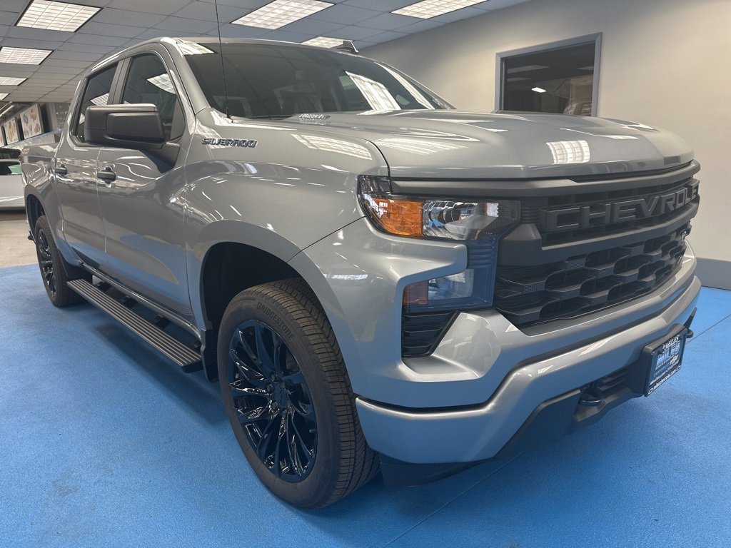 New 2025 Chevrolet Silverado 1500 Custom